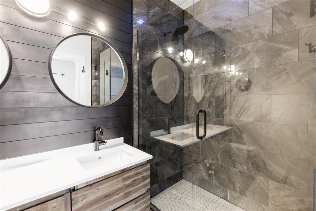 For Rent: $2,450 (3 beds, 2 baths, 1628 Square Feet)