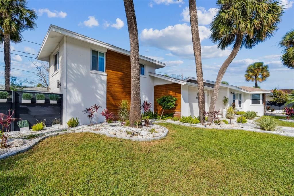 待售: $1,000,000 (4 贝兹, 3 浴室, 1723 平方英尺)