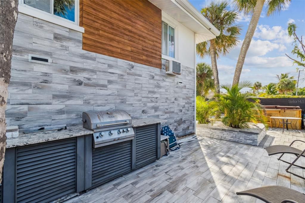 待售: $1,000,000 (4 贝兹, 3 浴室, 1723 平方英尺)