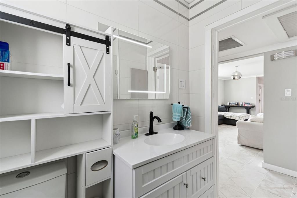 待售: $1,000,000 (4 贝兹, 3 浴室, 1723 平方英尺)