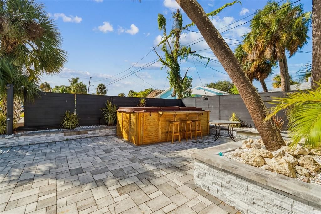 待售: $1,000,000 (4 贝兹, 3 浴室, 1723 平方英尺)