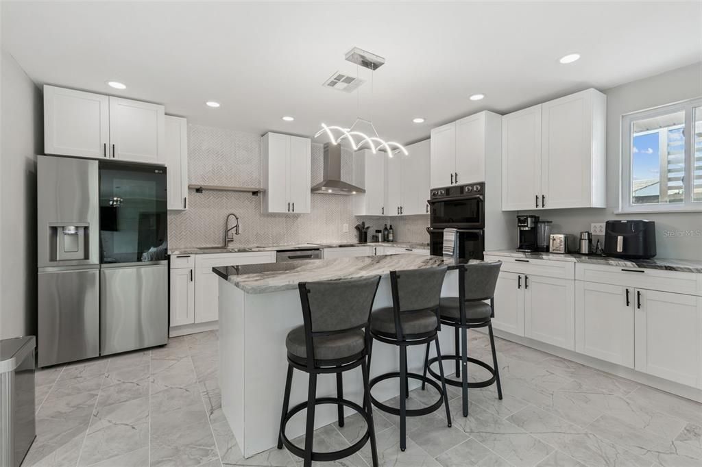 待售: $1,000,000 (4 贝兹, 3 浴室, 1723 平方英尺)