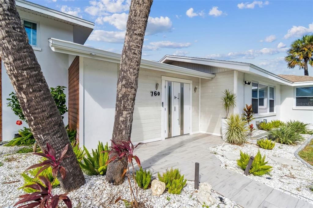 待售: $1,000,000 (4 贝兹, 3 浴室, 1723 平方英尺)