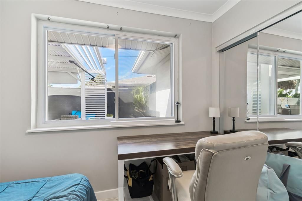 待售: $1,000,000 (4 贝兹, 3 浴室, 1723 平方英尺)