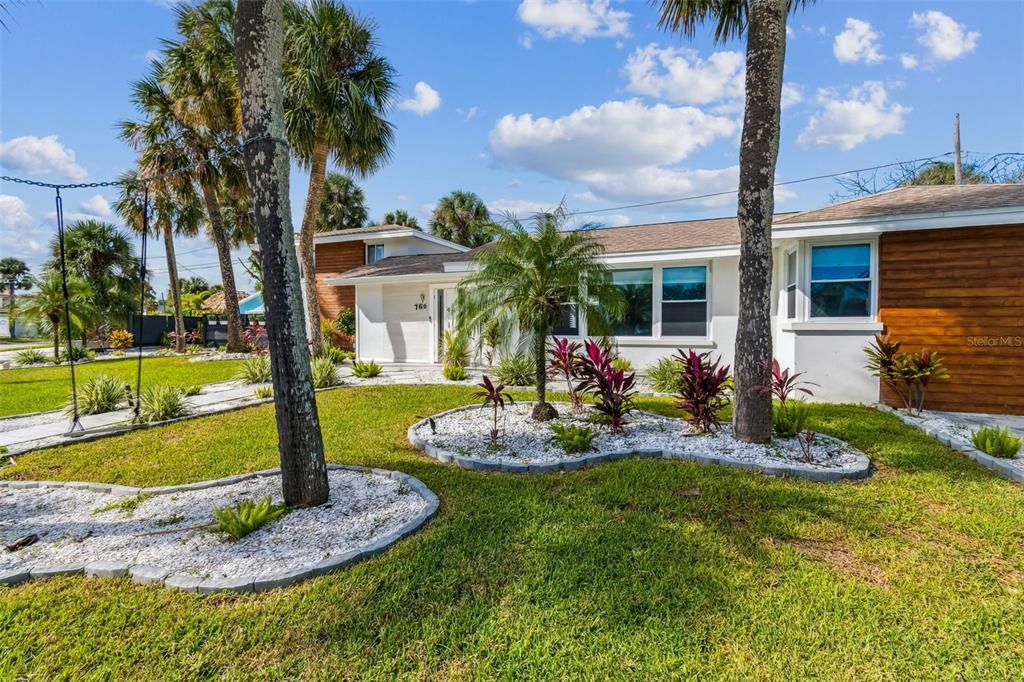 待售: $1,000,000 (4 贝兹, 3 浴室, 1723 平方英尺)