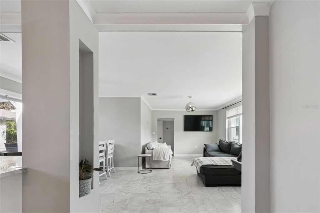 待售: $1,000,000 (4 贝兹, 3 浴室, 1723 平方英尺)