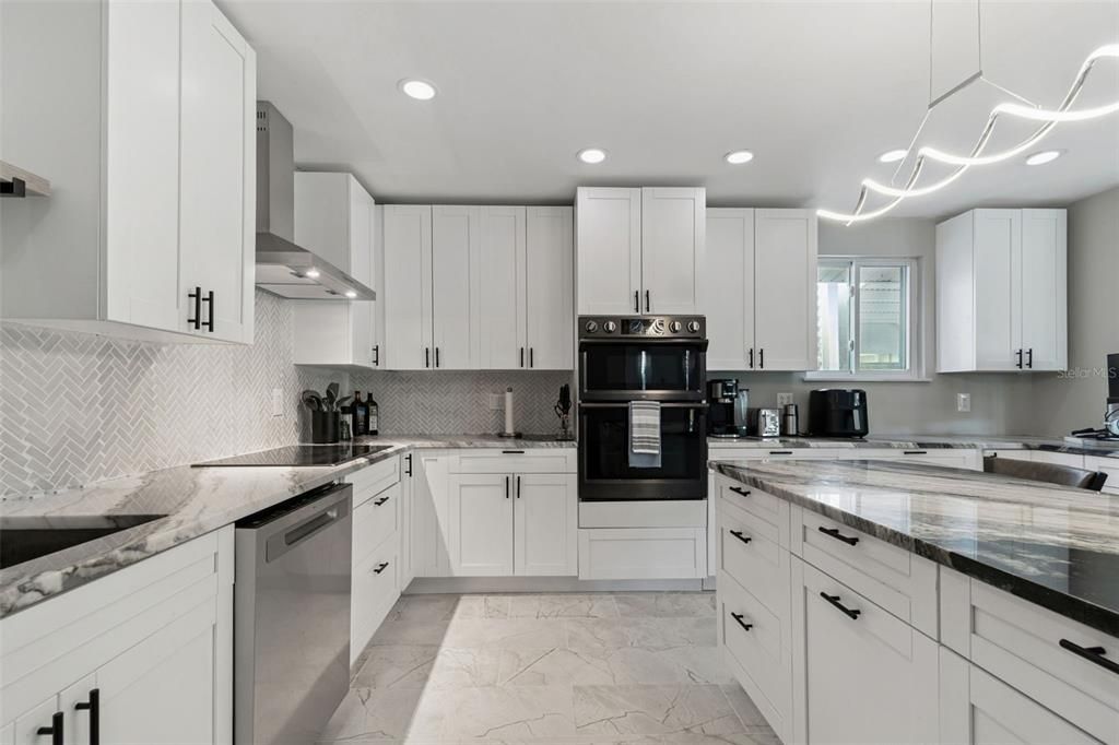 待售: $1,000,000 (4 贝兹, 3 浴室, 1723 平方英尺)