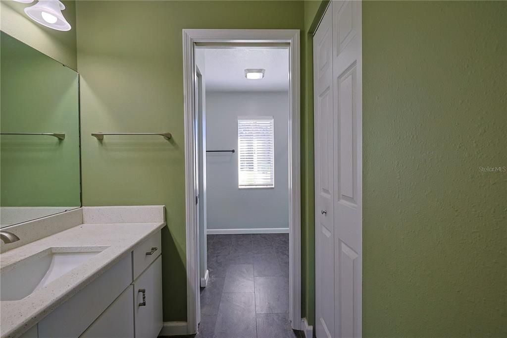 待售: $189,900 (2 贝兹, 2 浴室, 1254 平方英尺)