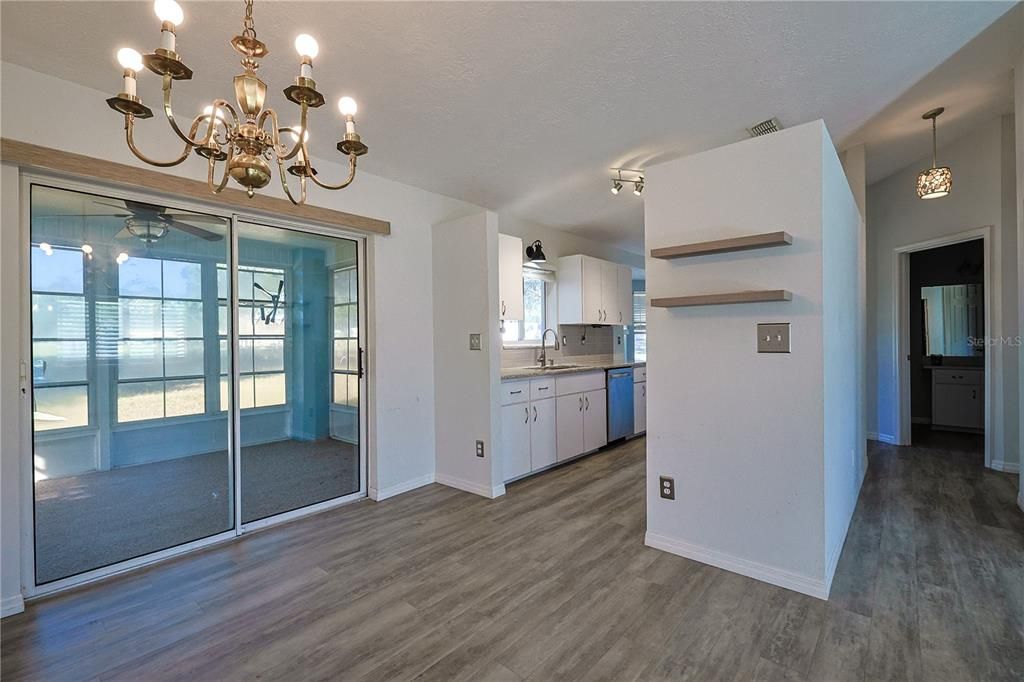 待售: $189,900 (2 贝兹, 2 浴室, 1254 平方英尺)