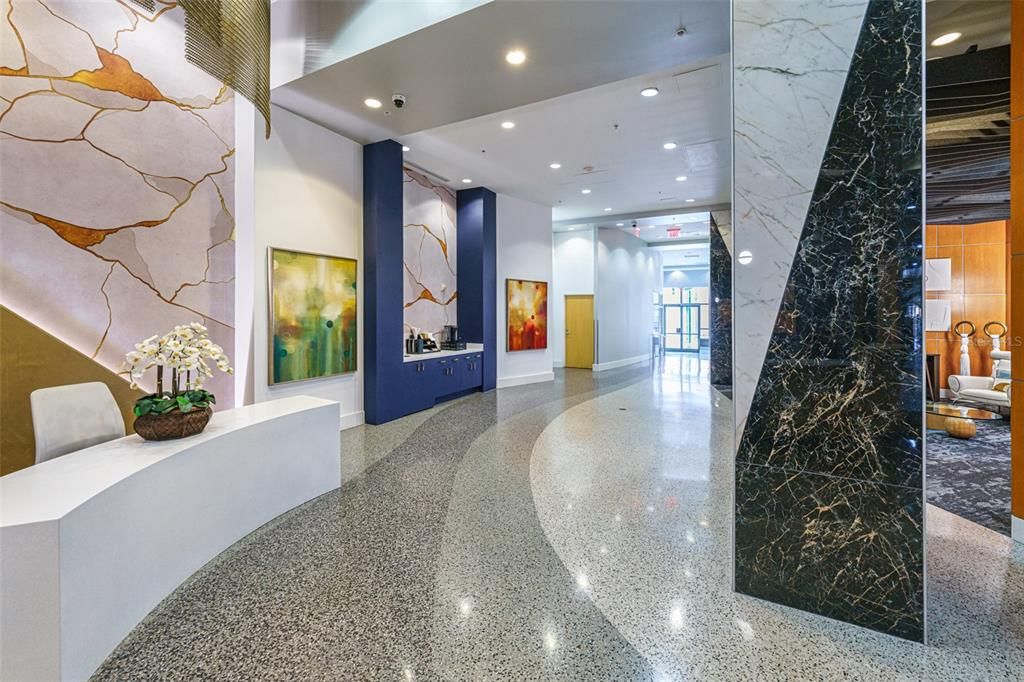 For Sale: $325,000 (2 beds, 2 baths, 1263 Square Feet)