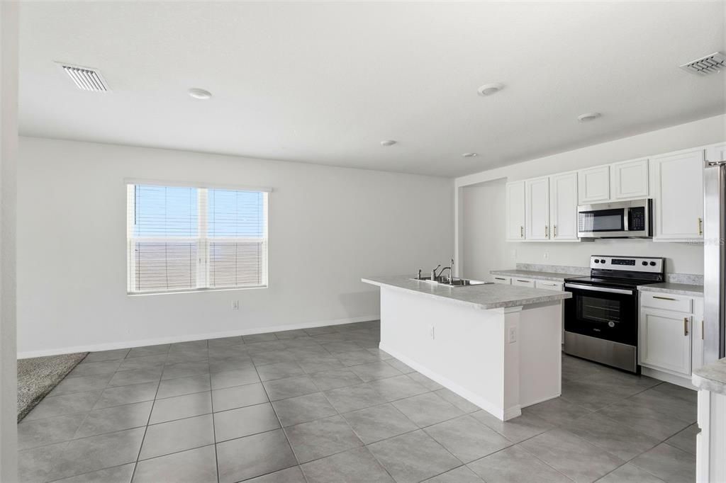 待售: $345,000 (3 贝兹, 2 浴室, 1620 平方英尺)