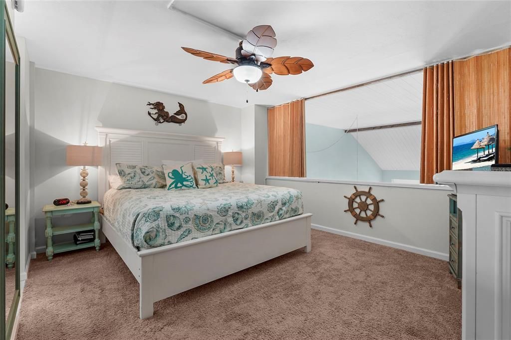 На продажу: $775,000 (2 спален, 2 ванн, 1259 Квадратных фут)