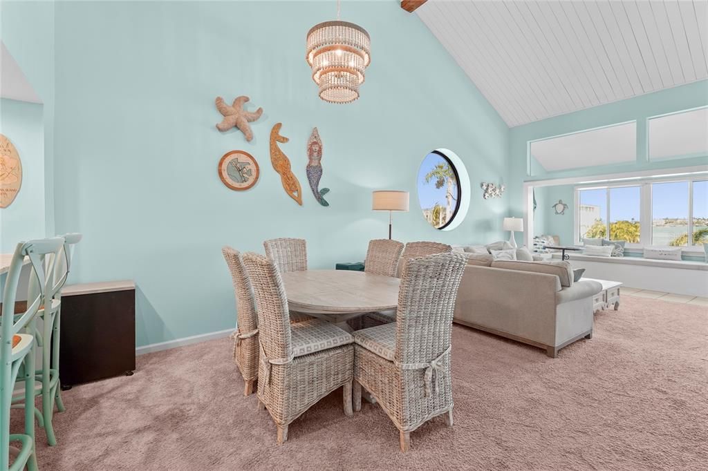 На продажу: $775,000 (2 спален, 2 ванн, 1259 Квадратных фут)