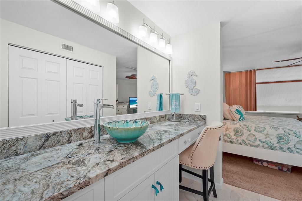 На продажу: $775,000 (2 спален, 2 ванн, 1259 Квадратных фут)