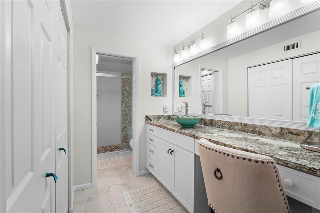 На продажу: $775,000 (2 спален, 2 ванн, 1259 Квадратных фут)