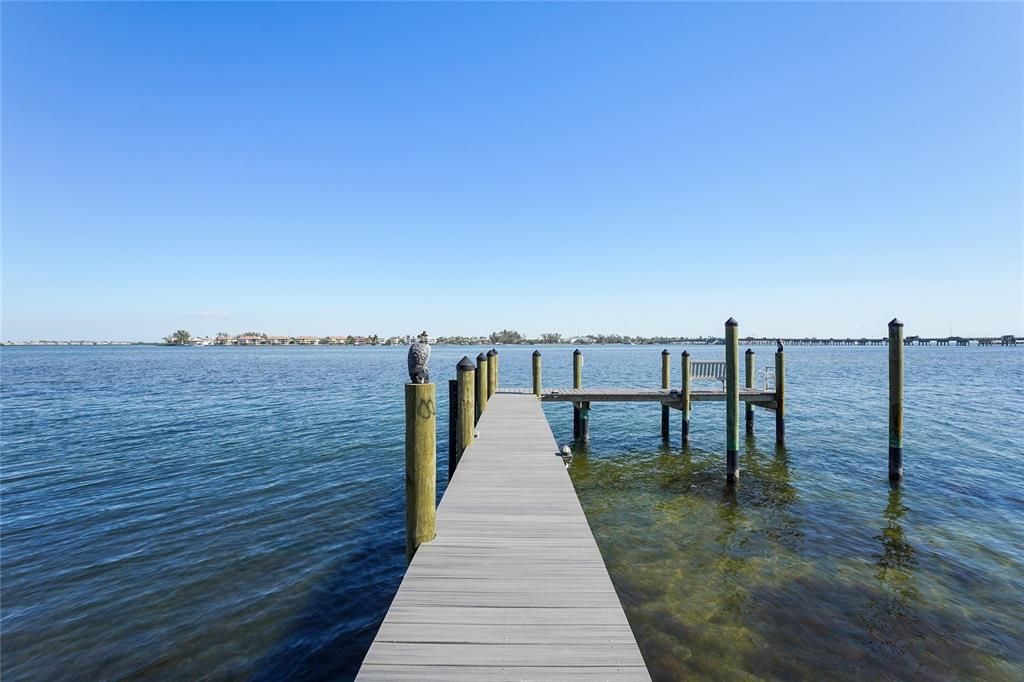 На продажу: $775,000 (2 спален, 2 ванн, 1259 Квадратных фут)