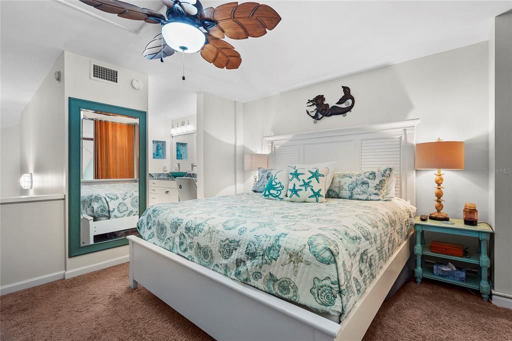 На продажу: $775,000 (2 спален, 2 ванн, 1259 Квадратных фут)