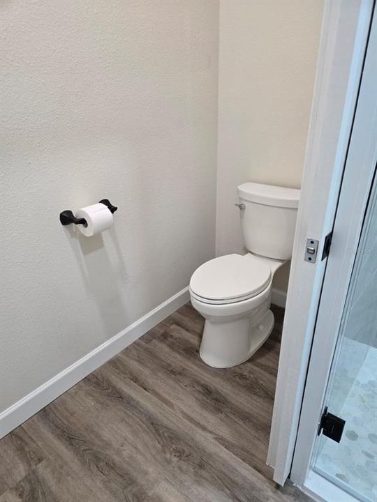 出租: $1,300 (1 贝兹, 1 浴室, 500 平方英尺)