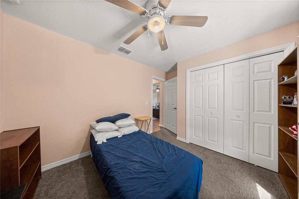 На продажу: $239,900 (3 спален, 2 ванн, 1136 Квадратных фут)