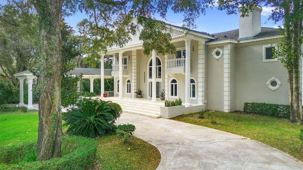 For Sale: $2,590,000 (5 beds, 5 baths, 8100 Square Feet)