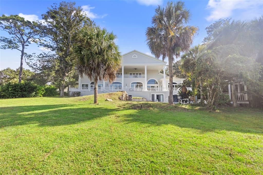 For Sale: $2,590,000 (5 beds, 5 baths, 8100 Square Feet)