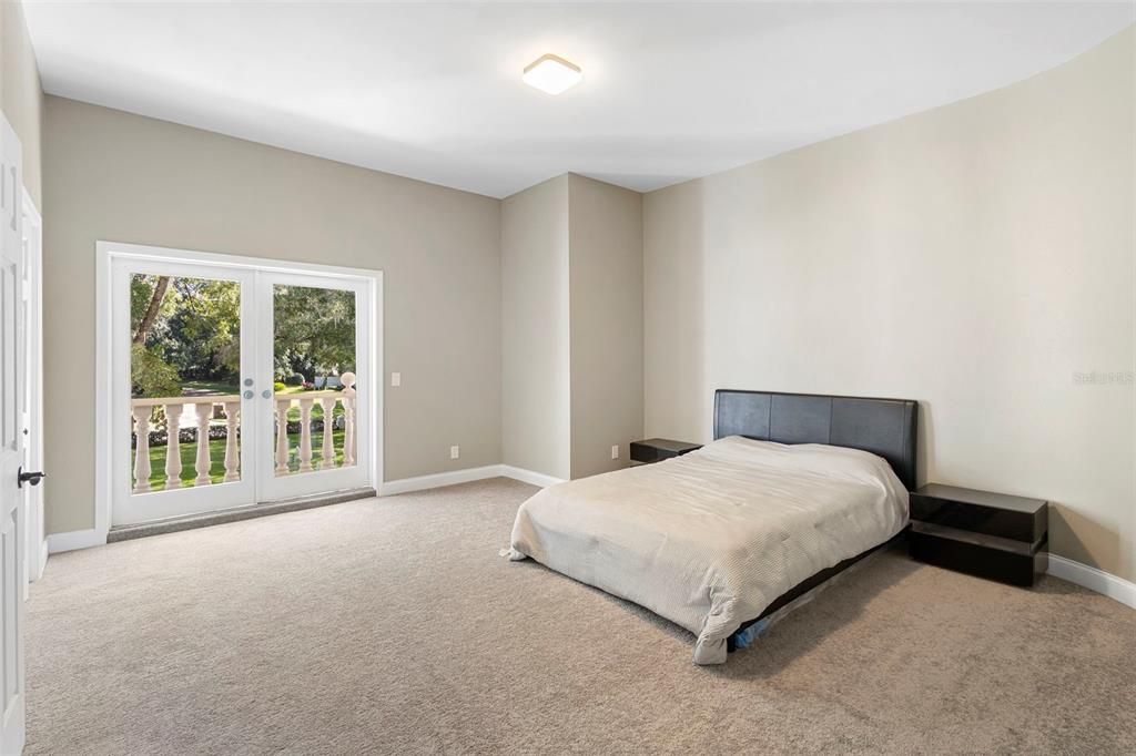 For Sale: $2,590,000 (5 beds, 5 baths, 8100 Square Feet)