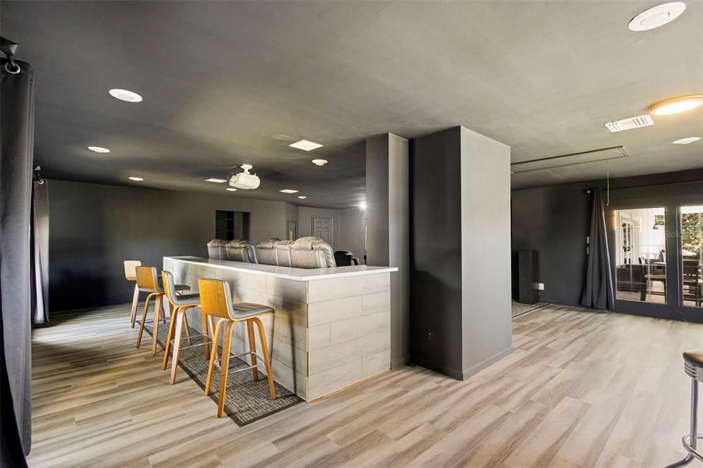 For Sale: $2,590,000 (5 beds, 5 baths, 8100 Square Feet)