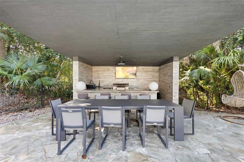 For Sale: $2,590,000 (5 beds, 5 baths, 8100 Square Feet)