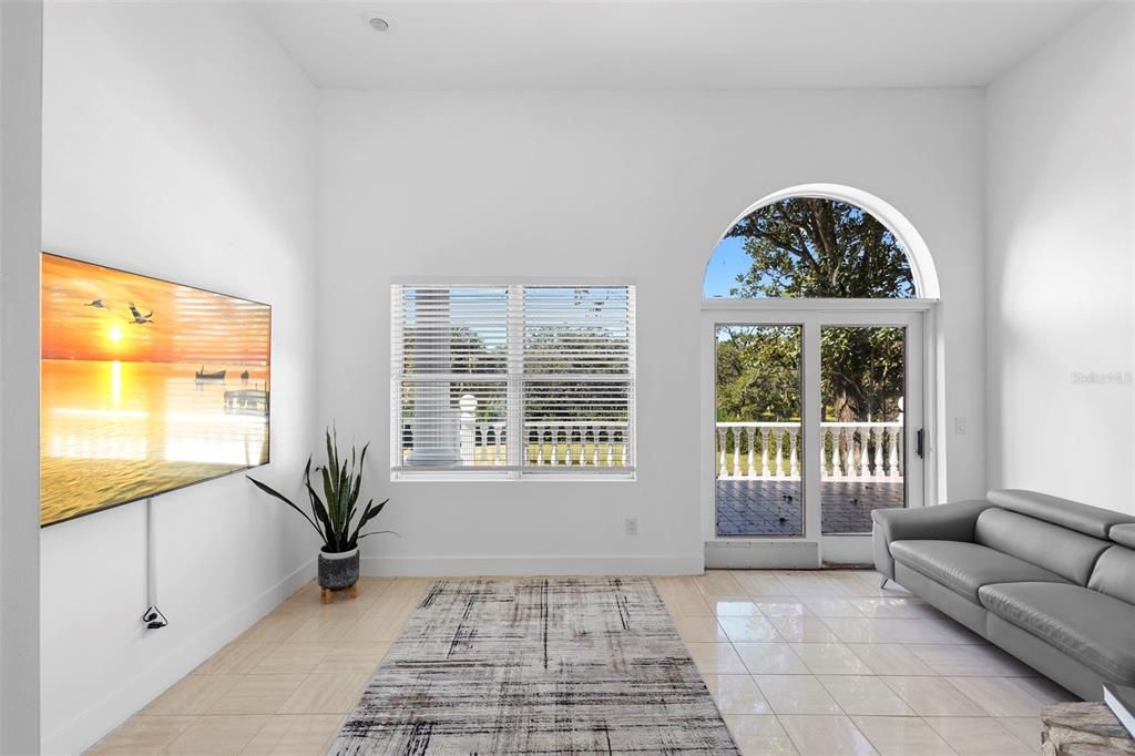 For Sale: $2,590,000 (5 beds, 5 baths, 8100 Square Feet)