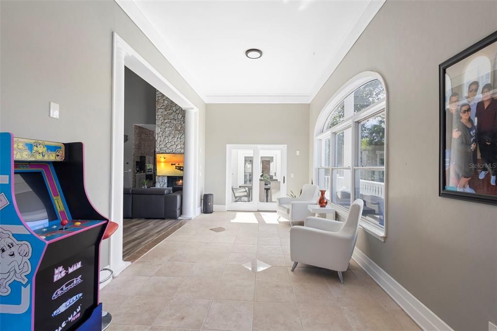 For Sale: $2,590,000 (5 beds, 5 baths, 8100 Square Feet)