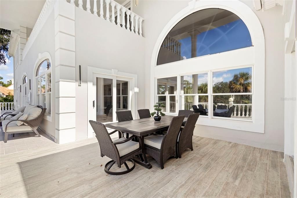 For Sale: $2,590,000 (5 beds, 5 baths, 8100 Square Feet)