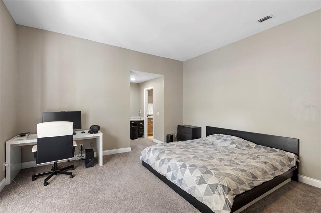 For Sale: $2,590,000 (5 beds, 5 baths, 8100 Square Feet)