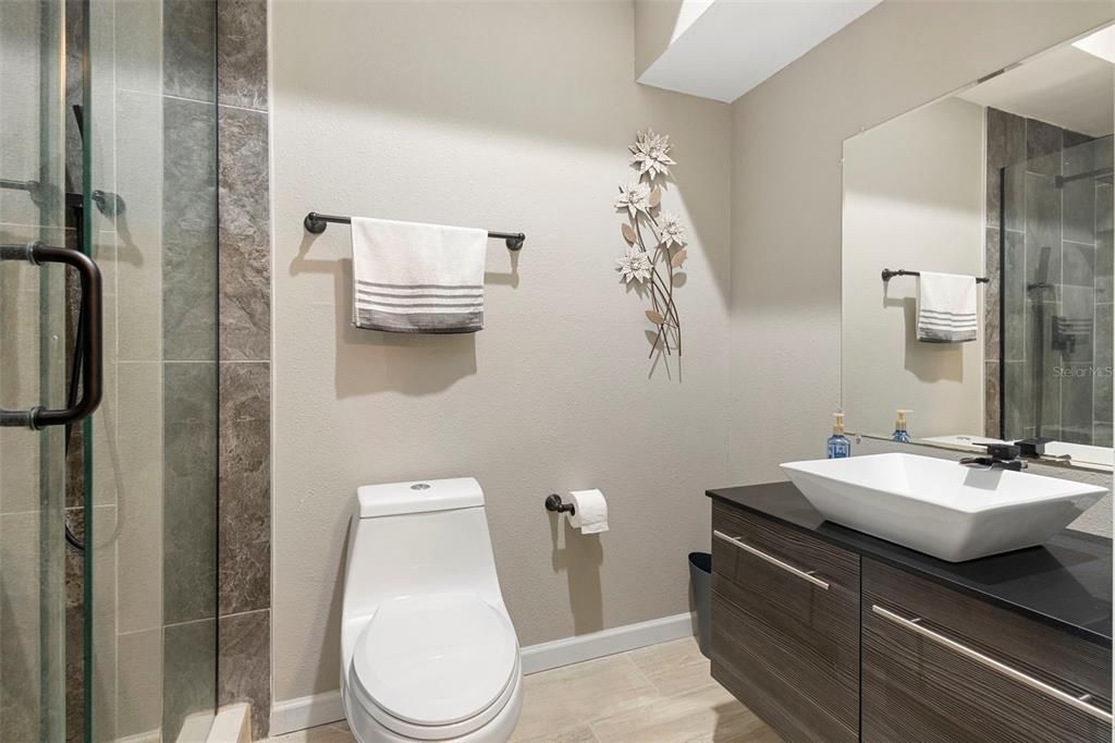 For Sale: $2,590,000 (5 beds, 5 baths, 8100 Square Feet)