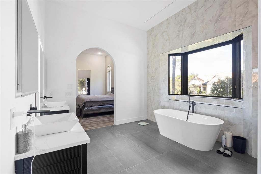 For Sale: $2,590,000 (5 beds, 5 baths, 8100 Square Feet)