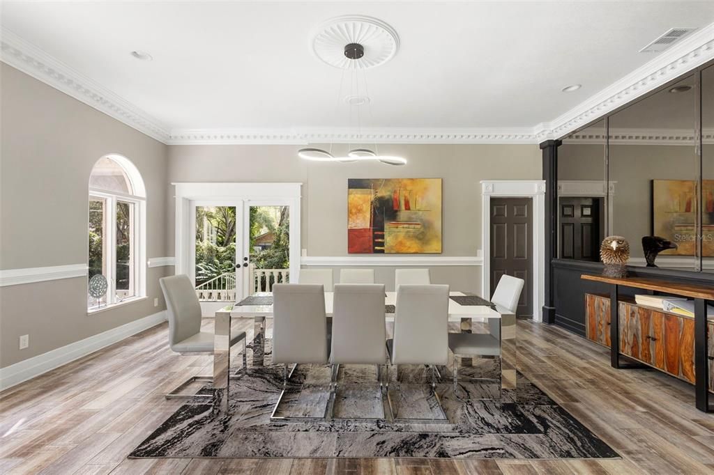 For Sale: $2,590,000 (5 beds, 5 baths, 8100 Square Feet)