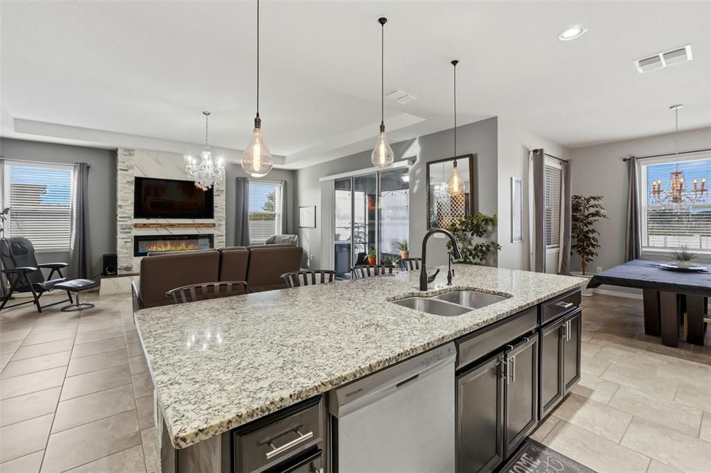 待售: $575,000 (4 贝兹, 3 浴室, 2787 平方英尺)