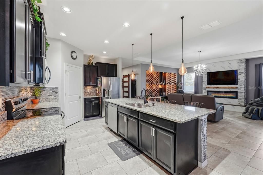 待售: $575,000 (4 贝兹, 3 浴室, 2787 平方英尺)