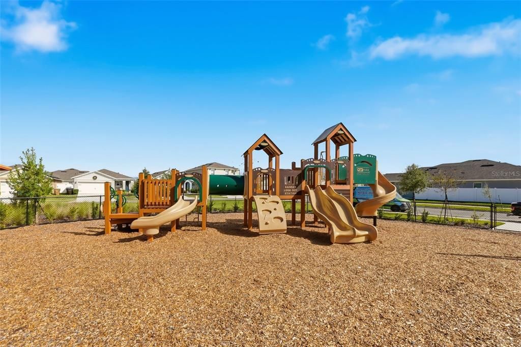 待售: $575,000 (4 贝兹, 3 浴室, 2787 平方英尺)