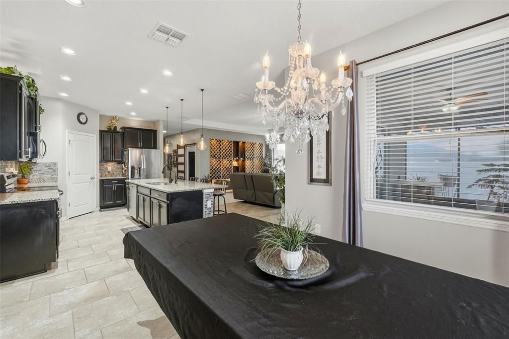 待售: $575,000 (4 贝兹, 3 浴室, 2787 平方英尺)