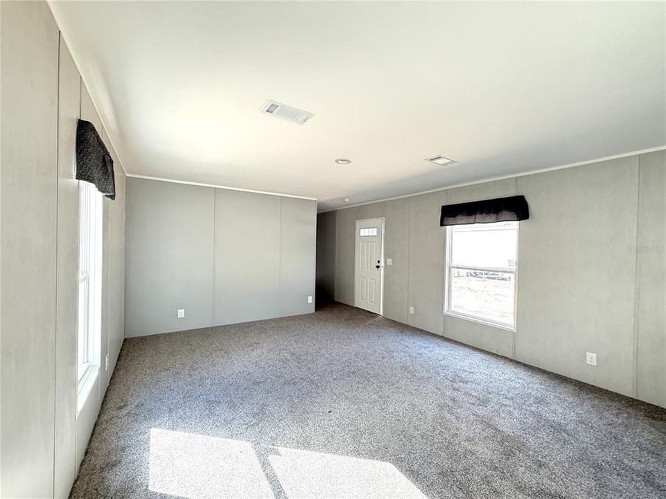 待售: $169,900 (3 贝兹, 2 浴室, 1128 平方英尺)