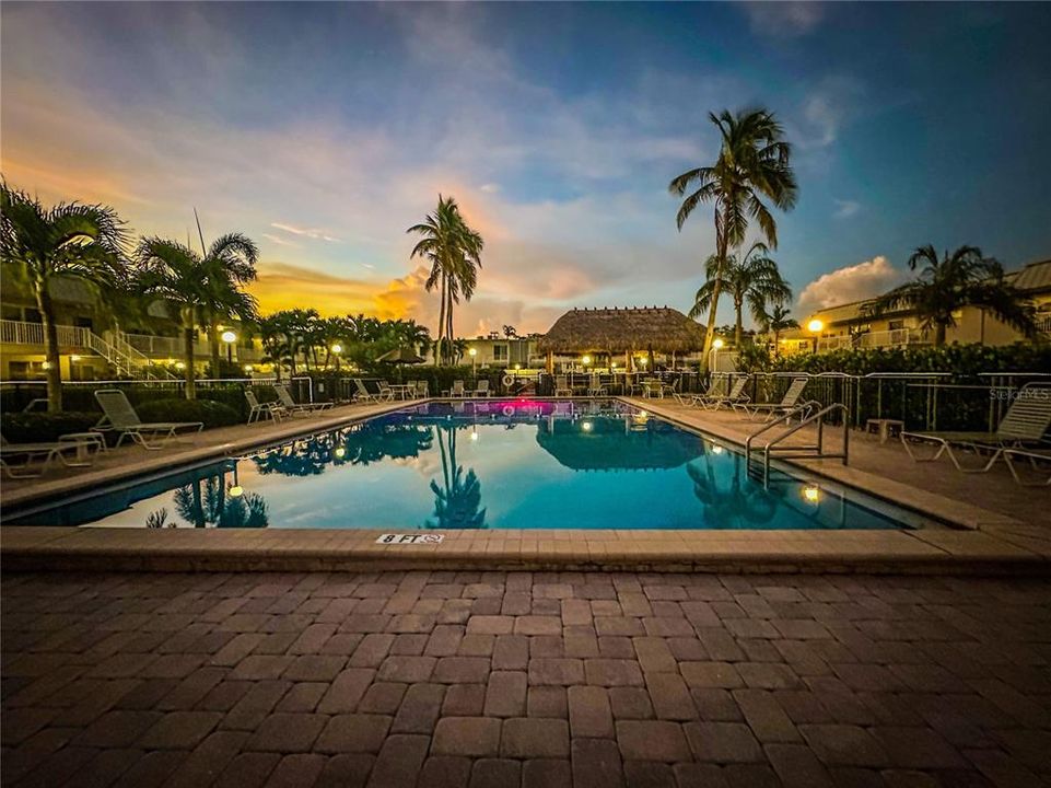 待售: $189,000 (2 贝兹, 1 浴室, 1010 平方英尺)