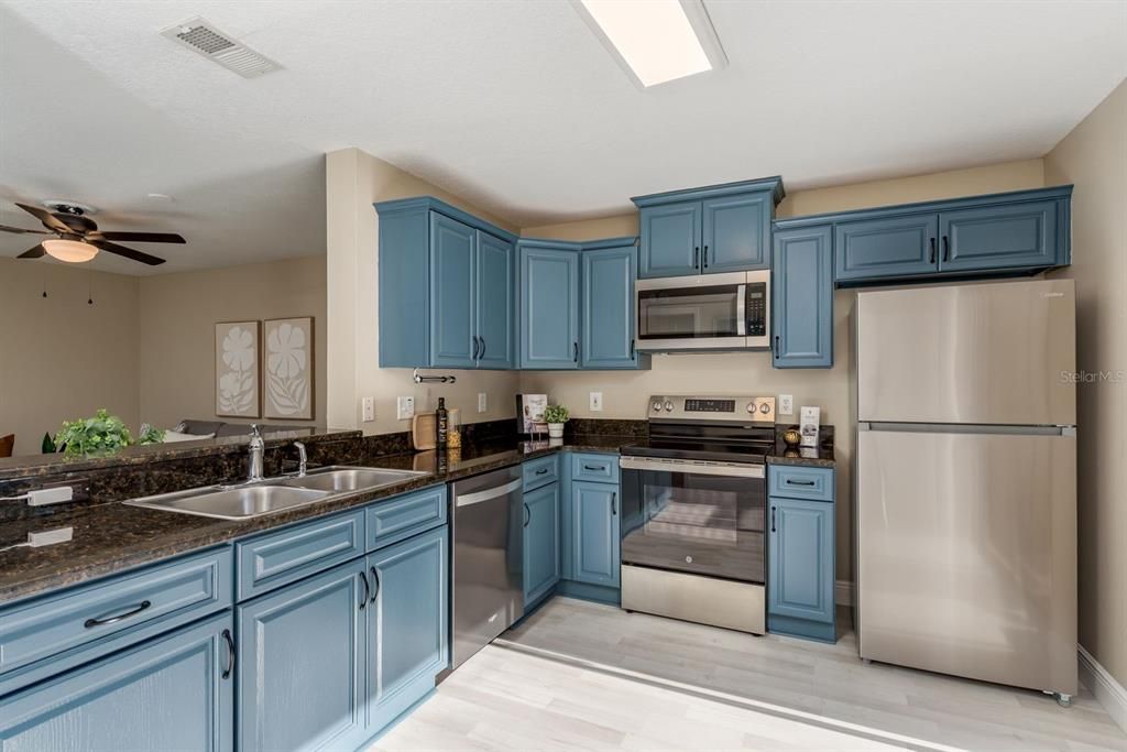 Activo con contrato: $269,000 (2 camas, 2 baños, 1161 Pies cuadrados)