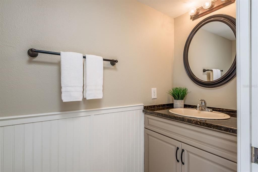 Activo con contrato: $269,000 (2 camas, 2 baños, 1161 Pies cuadrados)