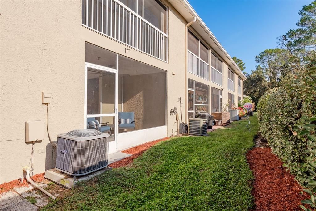 Activo con contrato: $269,000 (2 camas, 2 baños, 1161 Pies cuadrados)