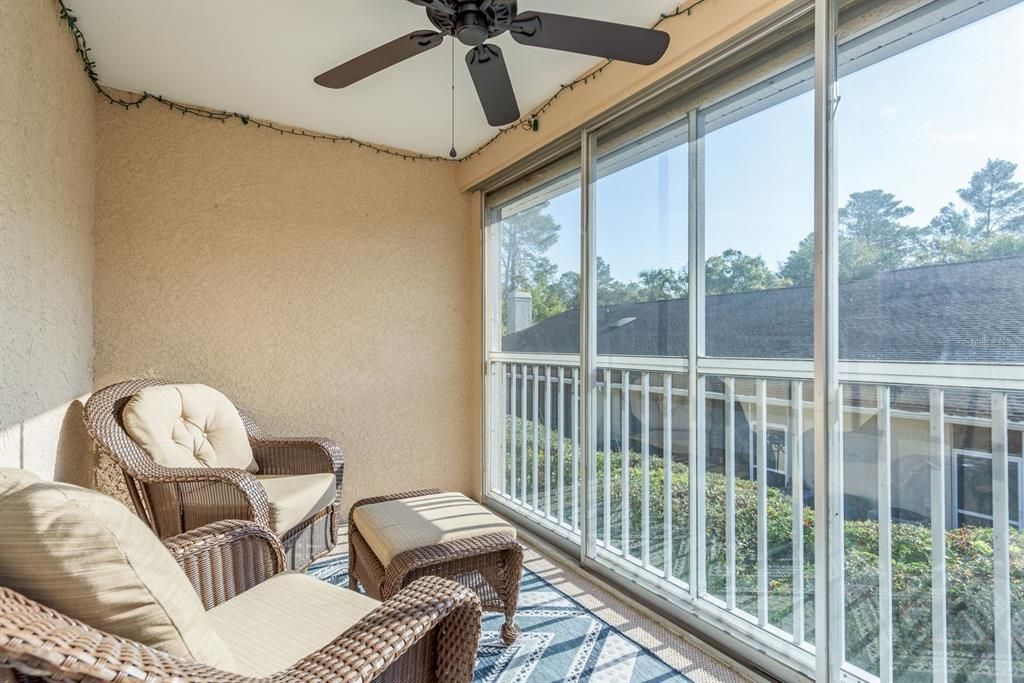 Activo con contrato: $269,000 (2 camas, 2 baños, 1161 Pies cuadrados)