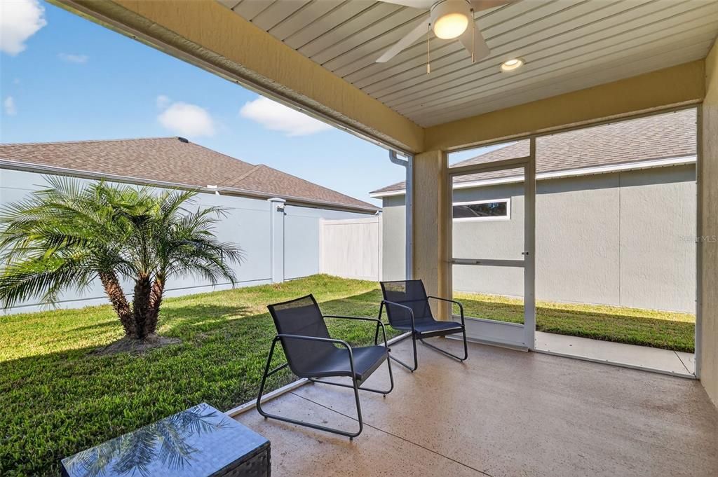 На продажу: $349,997 (2 спален, 2 ванн, 1310 Квадратных фут)