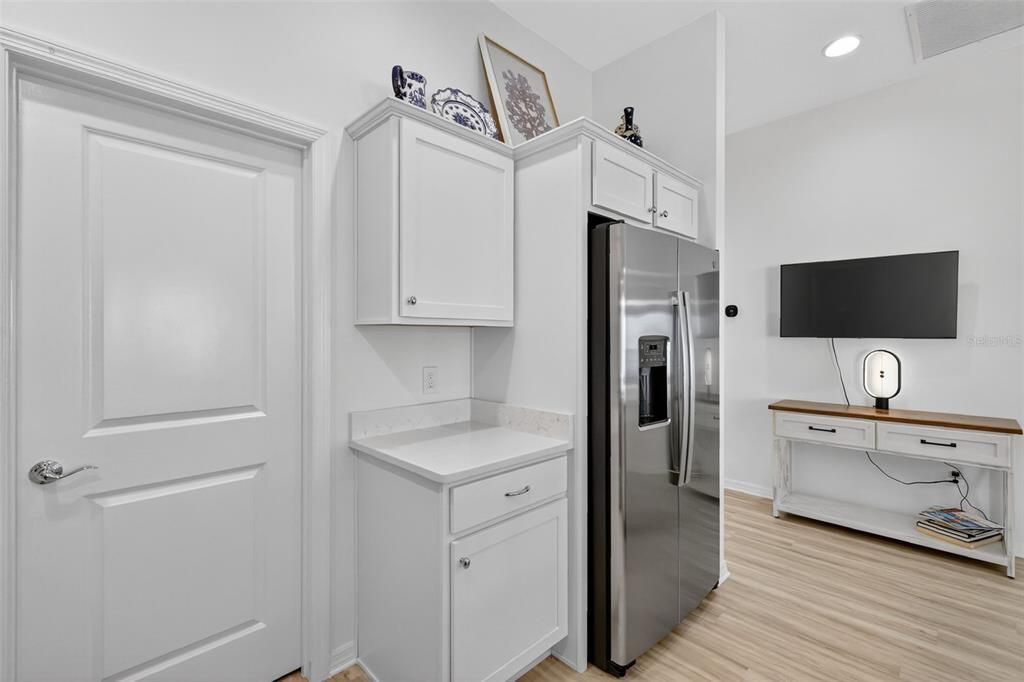 На продажу: $349,997 (2 спален, 2 ванн, 1310 Квадратных фут)