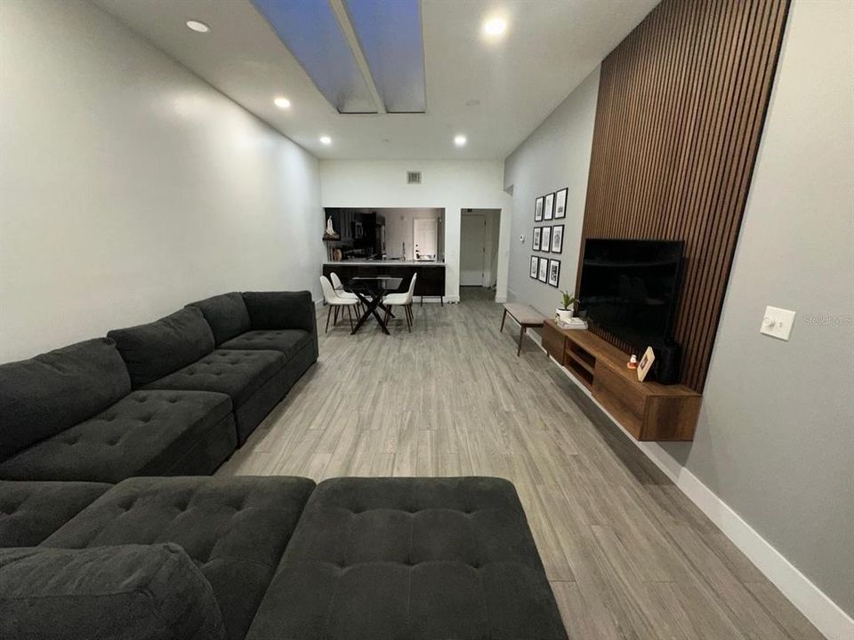 En Renta: $2,590 (2 camas, 2 baños, 1191 Pies cuadrados)