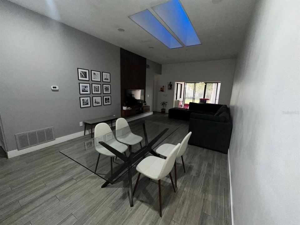 En Renta: $2,590 (2 camas, 2 baños, 1191 Pies cuadrados)