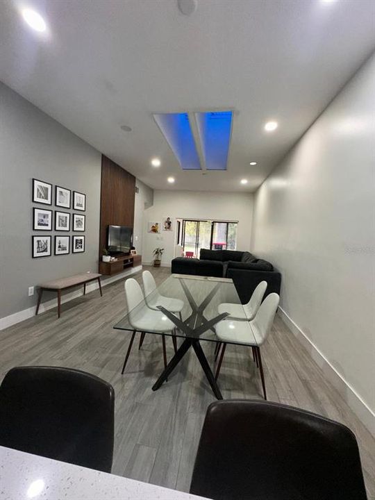 En Renta: $2,590 (2 camas, 2 baños, 1191 Pies cuadrados)